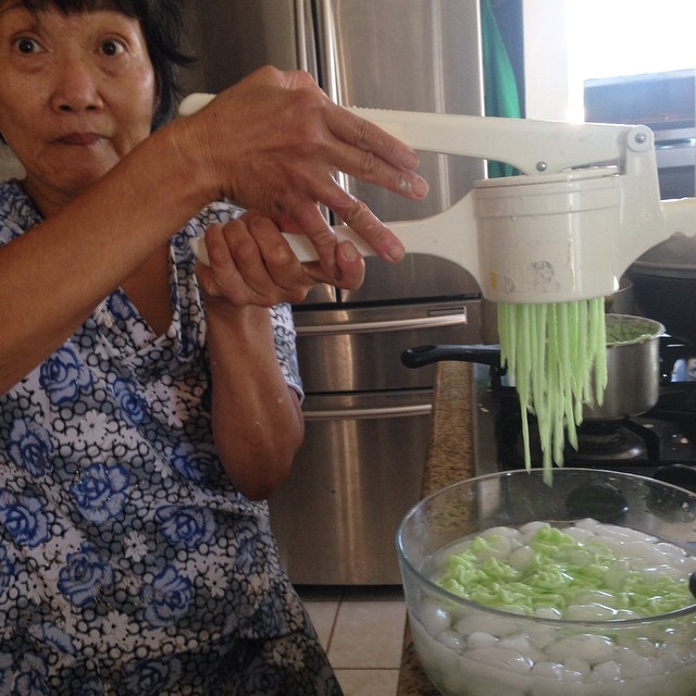 Even my Mom made some dessert! I think its called Banh lot!  That crazy  face expression though... runs in the family!